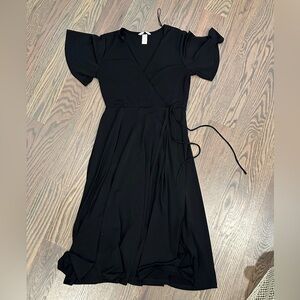 H&M dress black - v neck tie waist - small